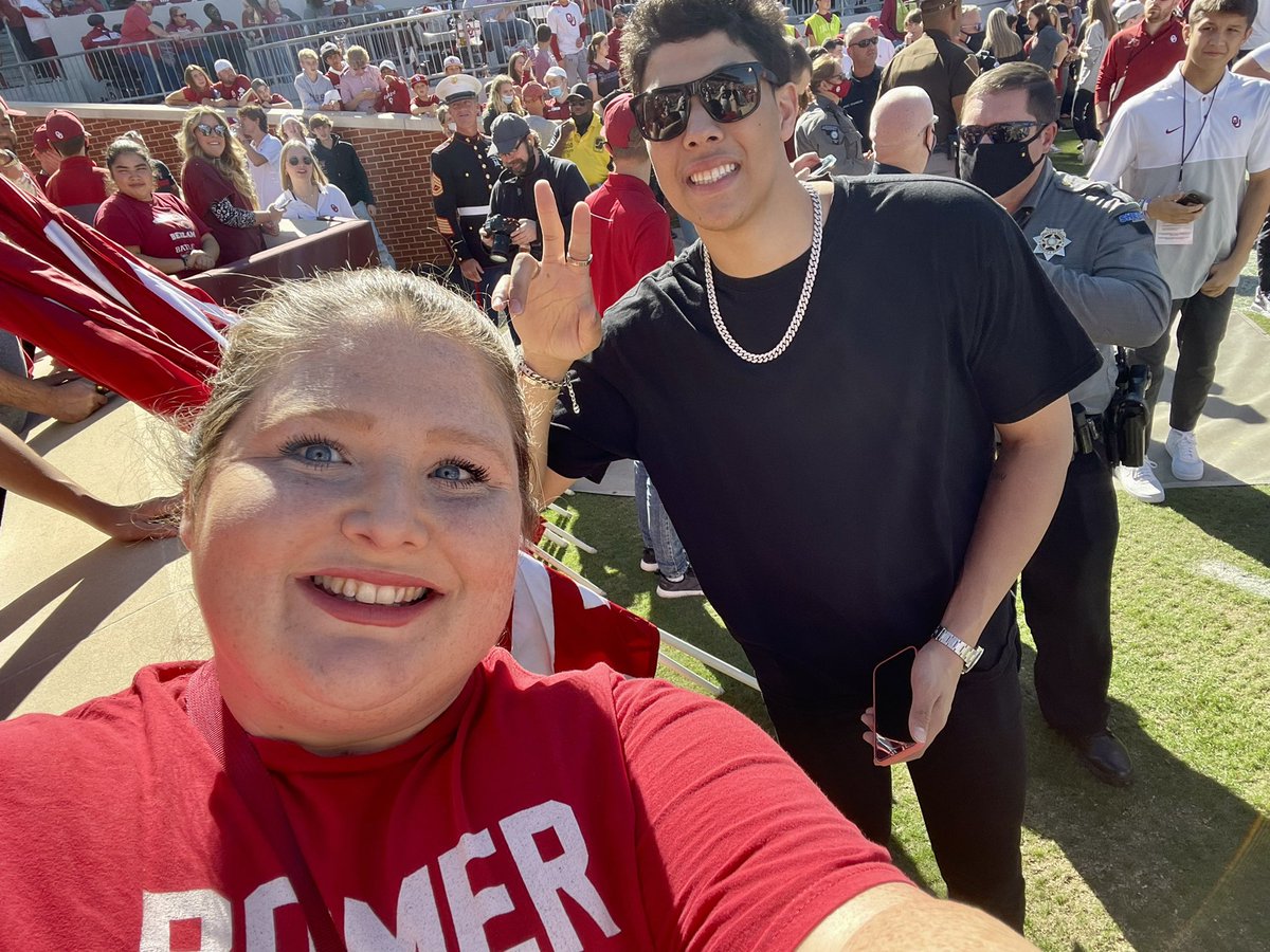 Boy_mom1210's tweet photo. #footballtimeinoklahoma https://t.co/epCAf8ukaF