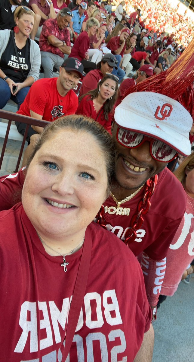 Boy_mom1210's tweet photo. #footballtimeinoklahoma https://t.co/epCAf8ukaF