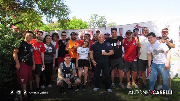 AntonioCaselli's tweet photo. ¡Gracias por tanto cariño! ⚪️🔴 https://t.co/ZAQtbhciLd
