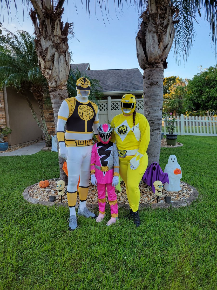 SavannahCheer4's tweet photo. Happy Halloween 🎃 https://t.co/C0nGQm2w14