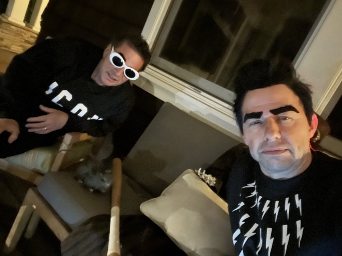 Jon Cryer tweet media