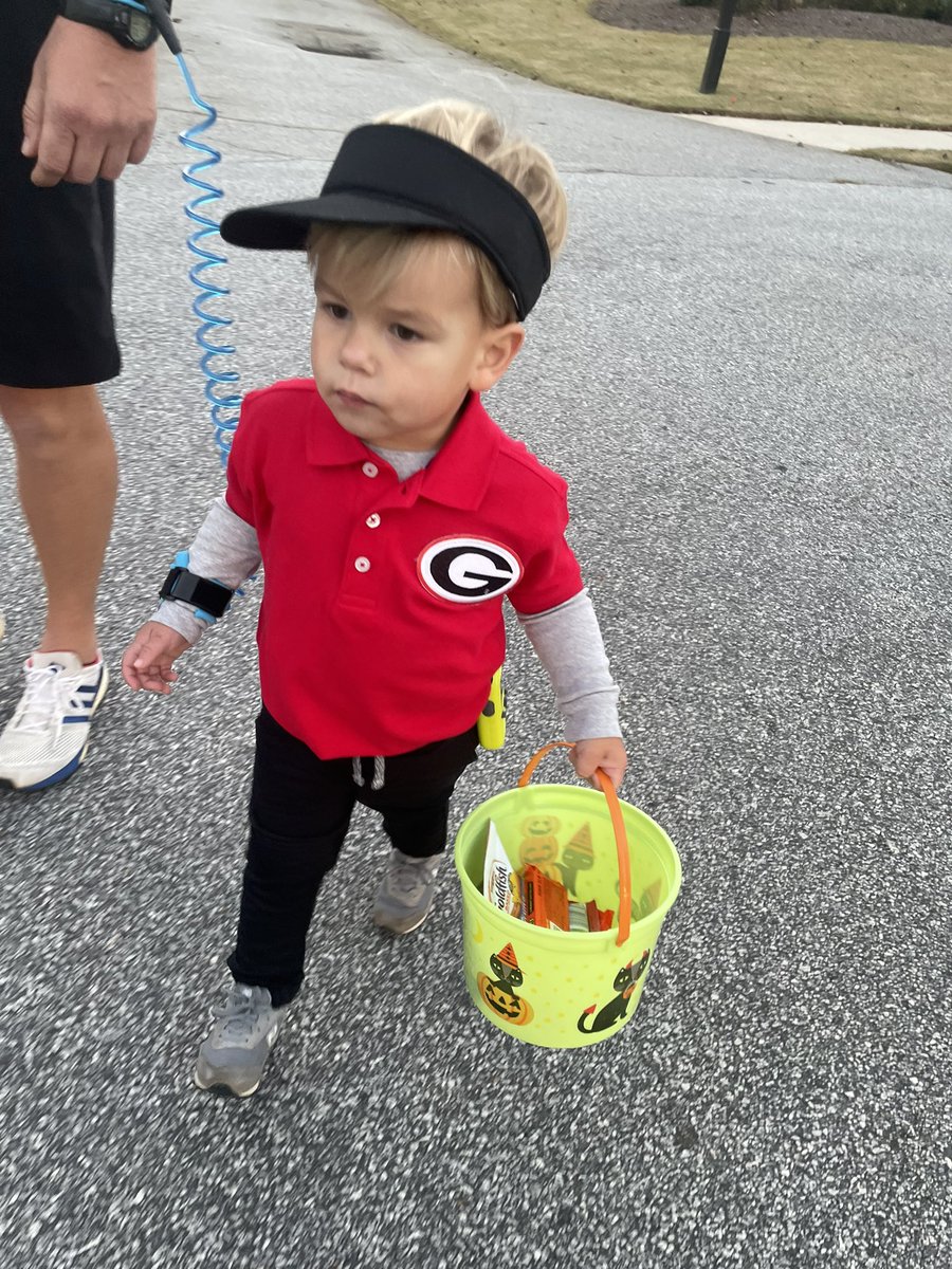 k_h_ely's tweet photo. @KirbySmartUGA &amp; our very own @StetsonIV take on Canton tonight. Angelman Syndrome has nothing on our Stetson. The real duo should meet these 2 and learn all about Angelman Syndrome! Maybe even play at Stetson’s Chip Away 🏌️‍♂️ @UGAAthletics https://t.co/U9O6KVVdDU