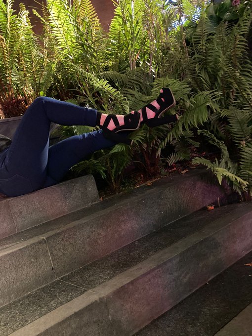 Happy hallowen mus amores together with my fetuche https://t.co/HxAJGsJi0W<a href="/tag/nylon"class="tags"><span>#nylon</span></a>