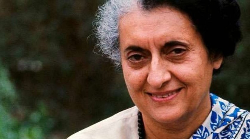 En 1984 es asesinada en Nueva Delhi Indira Ghandi, Primera Ministra de la India, la mujer que pagó con su vida el sueño de ver su país unido