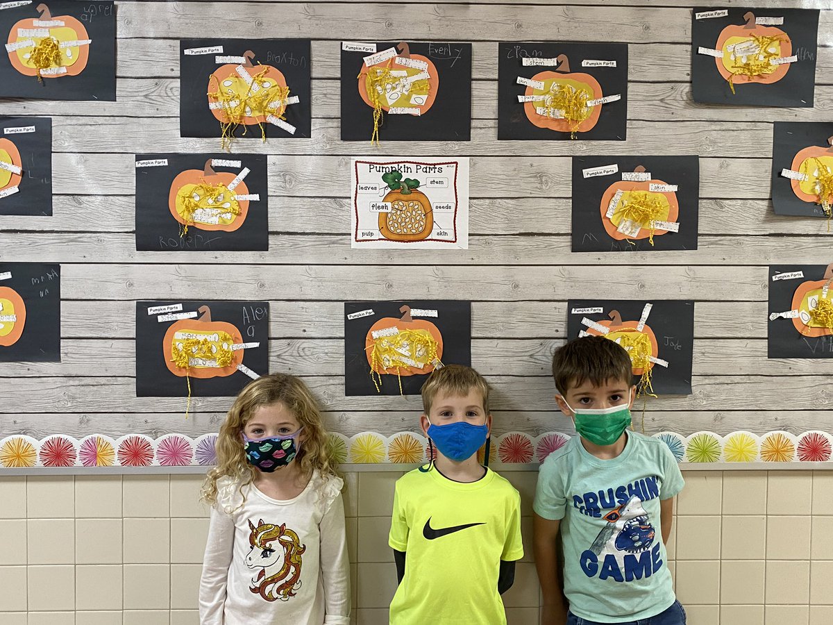 Happy “Hall”oween! 🎃🕷🕸