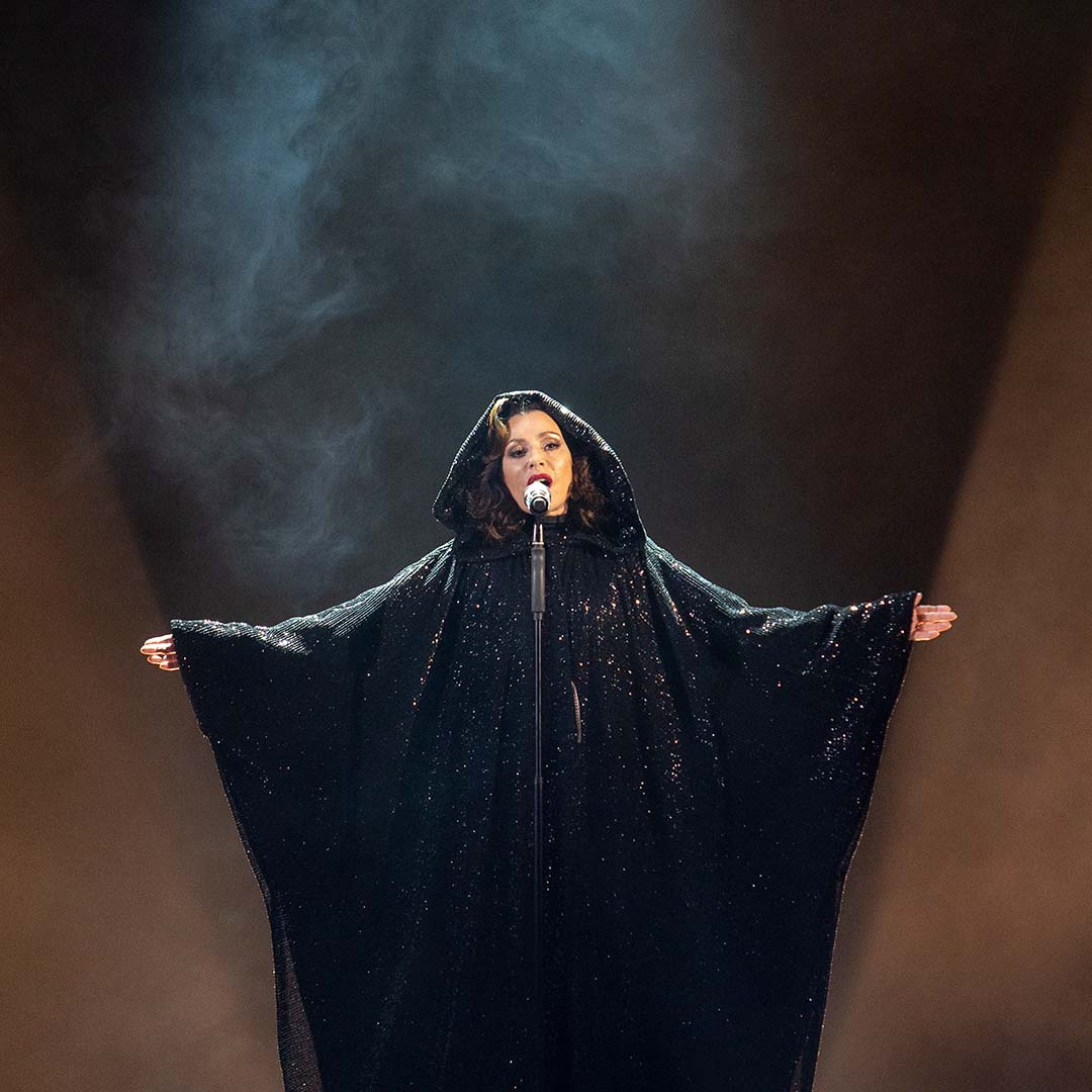 Wishing the happiest of birthdays to our wonderful Artistic Director @TinaArena 🎁 
#AdCabFest 2022 First Release tickets on sale next Monday, you can catch Tina along with a magnificent program of artists. Sign up &amp; be the first in line &gt;&gt; bit.ly/CabNewsletter
📸 Callum Sims