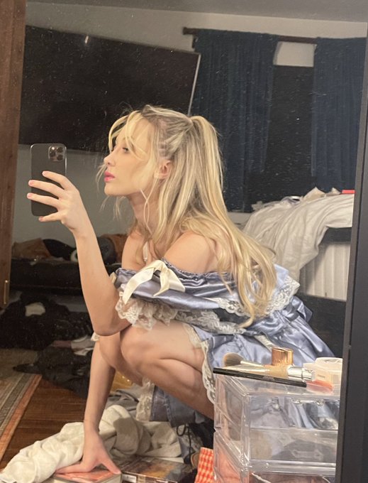 my room is messy I need a garden to live in https://t.co/EycVfalCMr