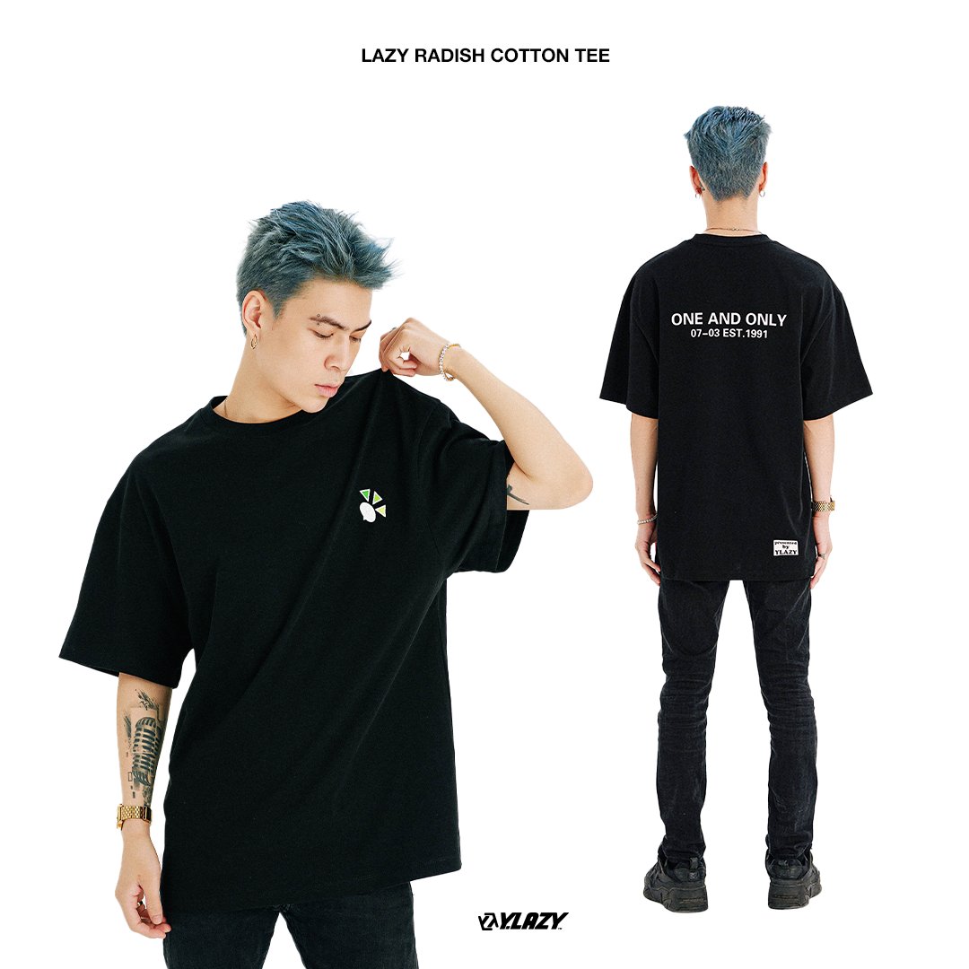YLazy_Official's tweet photo. No thoughts, head empty, just Lazy Radish Cotton Tee. 😌

Shop now: https://t.co/ZCrDhiYdvV

#YLazy #YLazyOOTD #Yubin #于斌 #OOTD #streetwear https://t.co/Rt0gt4N4g4
