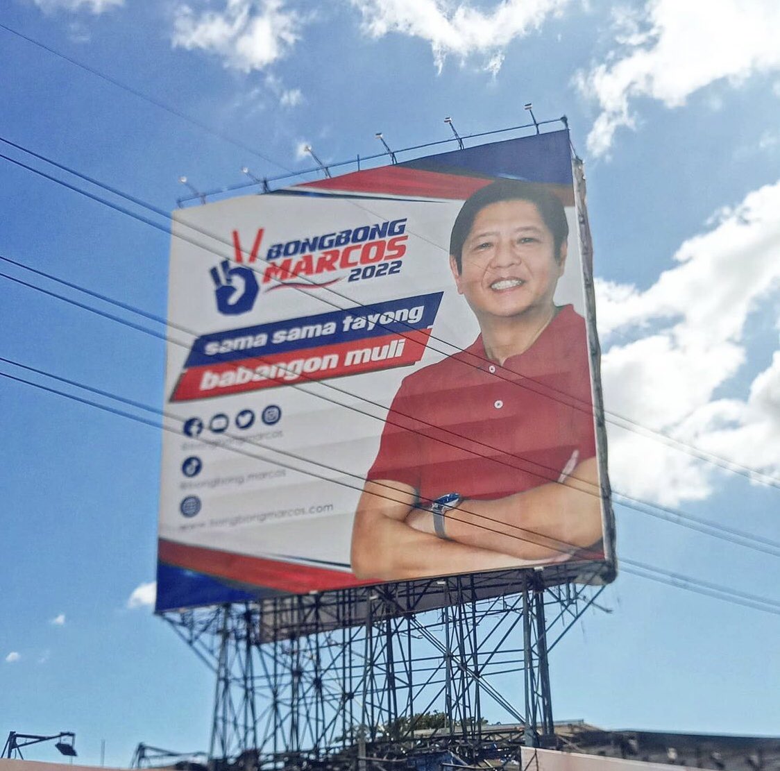 1stylemomsi's tweet photo. Iba talaga yun meron full support kay BBM✌️ (📸cto) #BBMSigawNgBayan #BringBackMarcos #DapatSiMarcos https://t.co/1PVsFFntsM