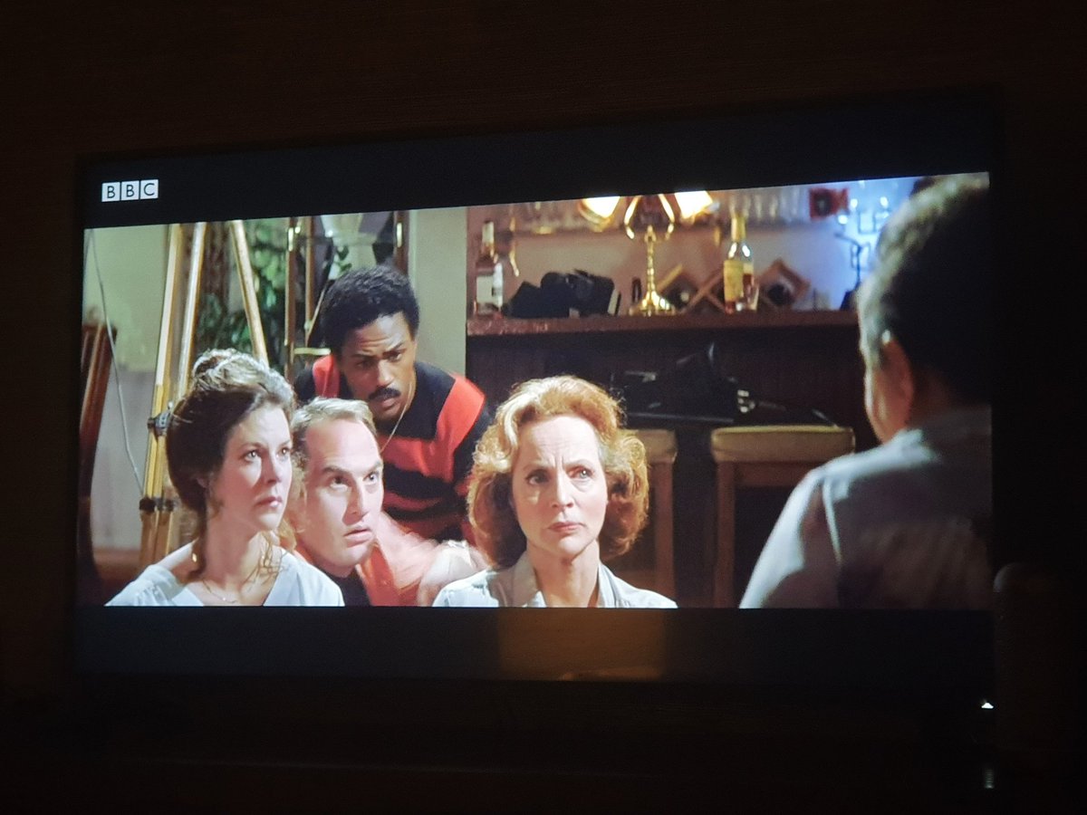 JohnSheridanRN's tweet photo. Ending Halloween with a classic film, showing just how too much TV can be for kids 🤣 #DontGoIntoTheLight #Poltergeist https://t.co/wKD7Ag9jlg
