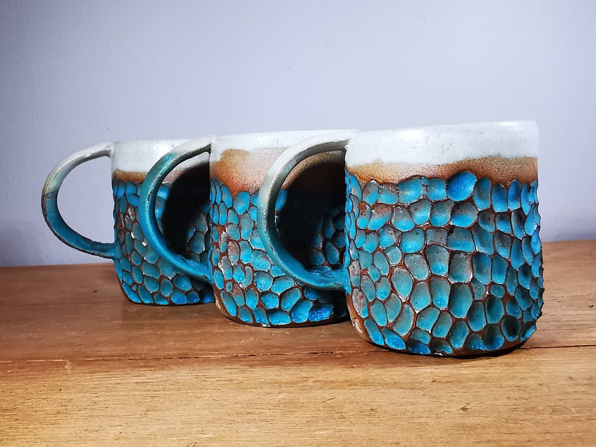 rozdowen's tweet photo. I make unique &amp; functional stoneware ceramics inspired by the sea &amp; coast of west Wales. Looking for gifts for friends &amp; family, or something special for yourself? Everyone likes a reminder of warm days at the beach #MadeInWales #MHHSBD
https://t.co/QcoPjxTS19 https://t.co/nLBDiuPO1S