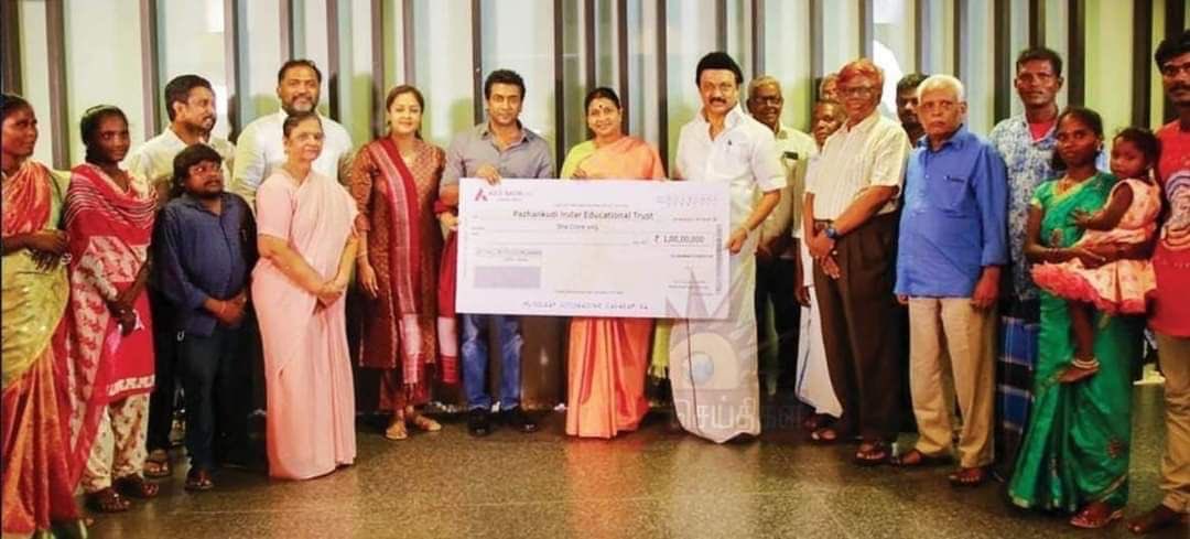 GunasekaranMu's tweet photo. பழங்குடி இருளர் மக்களின் வாழ்வியல் நெருக்கடிகளை 'ஜெய்பீம்' பேசியுள்ளது. இருளர் மாணவர்களின் கல்வி நலனுக்காக, சூர்யாவின் 2D நிறுவனம் ரூ.1 கோடியை முதலமைச்சரிடம் வழங்கியுள்ளது. குரலற்ற அம் மக்களின் குரலாகவே தன்னை அர்ப்பணித்த பேரா கல்யாணியின் மகிழ்ச்சியை நம்மால் உணர முடிகிறது. #தொண்டு https://t.co/xzvLGfEjXH