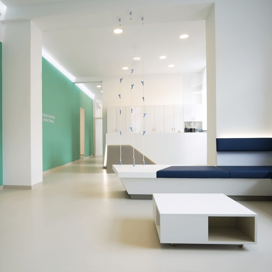 DoellmannD's tweet photo. Schöner Arbeiten!
Komplettsanierung im Altbau: Für die urologische Ordination Dr.Günther Thomay haben wir die gesamte Ordinations- und Praxisplanung durchgeführt und umgesetzt.

https://t.co/F0J6sINg90 https://t.co/O3px4dKL0p