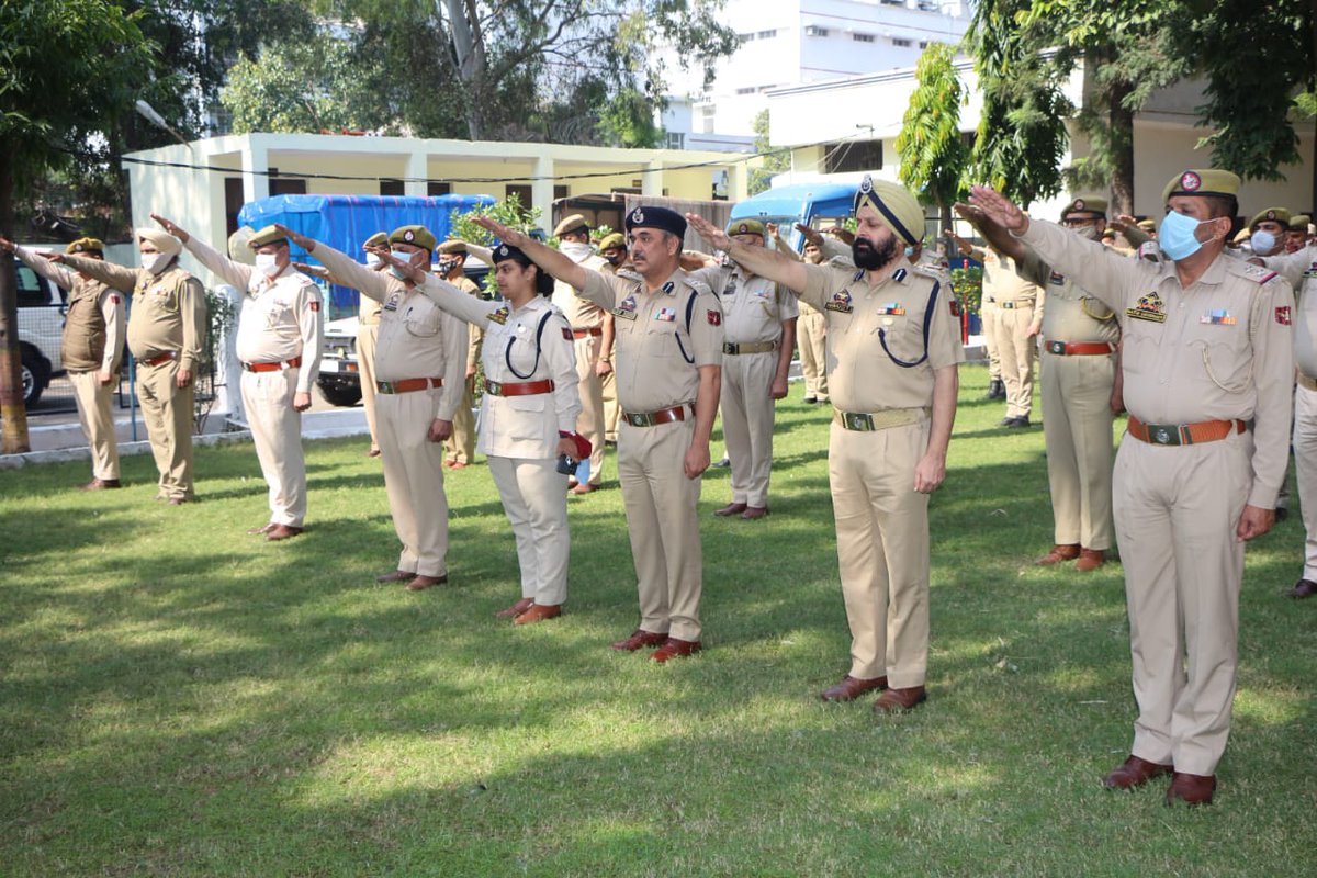 grp_jammu's tweet photo. #RashtriyaEktaDiwas

On 31.10.2021 the birth Anniversary of Sardar Vallabhbhai Patel, the iron man of India, GRP Jammu celebrated Rashtriya Ekta Diwas. https://t.co/XbyqdvVB0m
