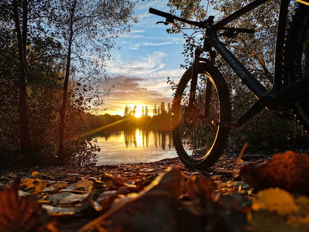 igerscoventry's tweet photo. Find a more autumn picture than this one from @markgraham_pics - Sunset at ryton pools
#igerscoventry #autumnphotography #rytonpools
———————————————————————————————
📷
Feature selected by @TrevorAKP from #igerscoventry https://t.co/IqOT0drseO