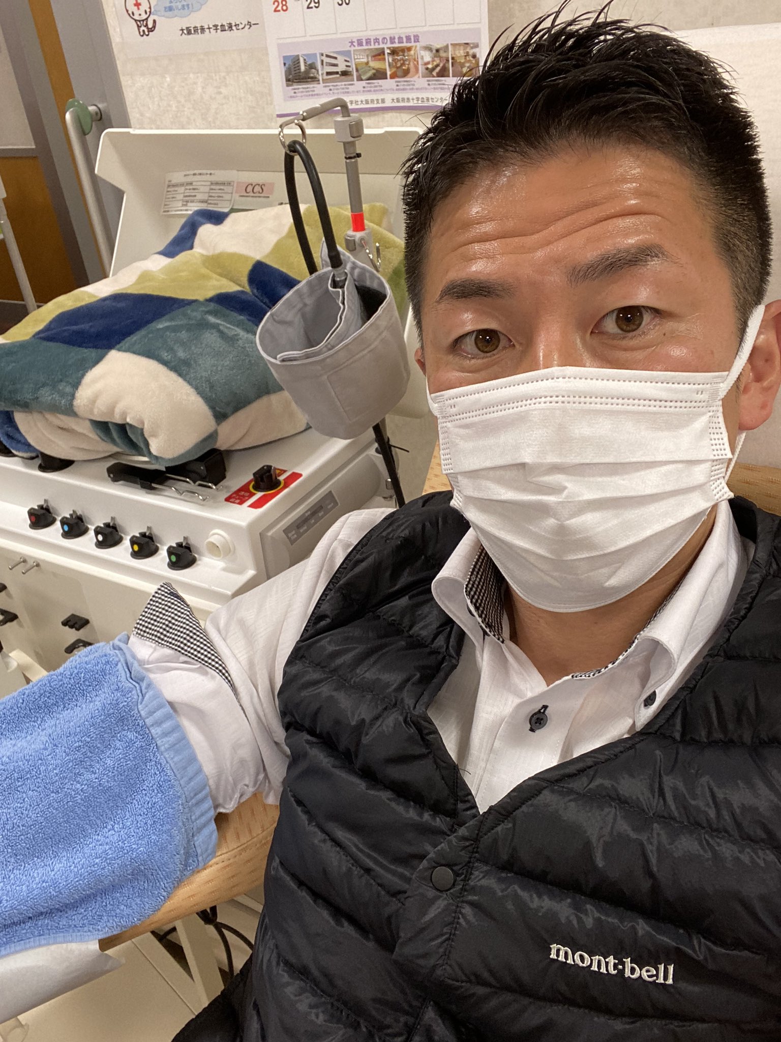 西村日加留 ちょっと一休みに400ｍｌ献血しながら無料のコーヒーをいただいてます 見事なまでに大敗した大阪自民党 厳しい厳しい結果を真摯に受けとめ 前を向いて前進しなくてはならない 第49回衆議院議員選挙 大阪自民党 堺東献血ルーム 見取り図盛山