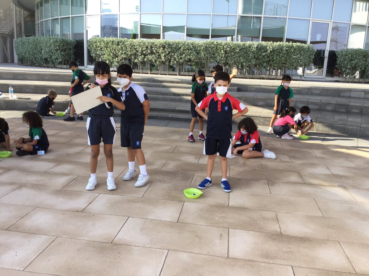 Year3_WEK's tweet photo. This term we have been exploring magnets. Class 3A created a compass and used it to find landmarks around the school. #Wekscience https://t.co/3m4FRtj24V