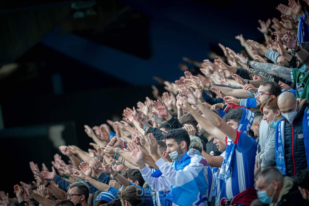 Aldo_Vazquez1's tweet photo. Sí, esto es un partido de la tercera división de España. 
#ANosaForza #ONosoTemplo https://t.co/nt4TOZpHTz