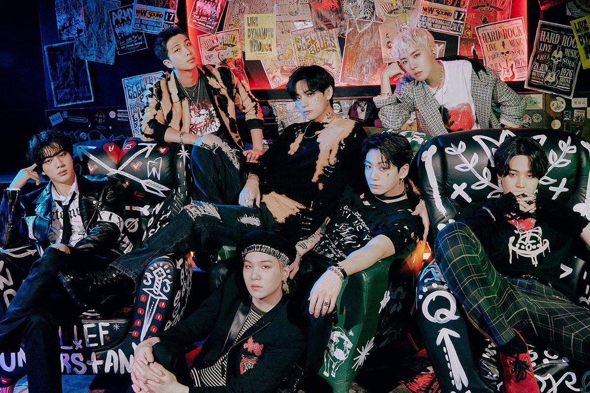 runbtstaeot7's tweet photo. BAD BOY CRUSH IS BTS https://t.co/4K8OmsdbCu