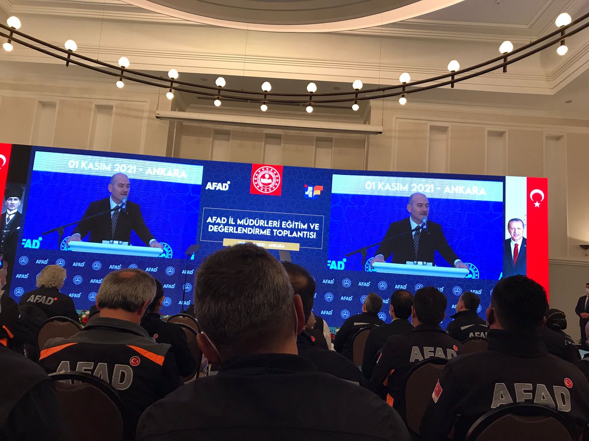 AfadKarabuk's tweet photo. 2021 AFAD İL MÜDÜRLERİ DEĞERLENDİRME TOPLANTISI SAYIN BAKANIMIZIN KONUŞMALARI İLE BAŞLAMIŞTIR. https://t.co/BpjcqBn8cZ