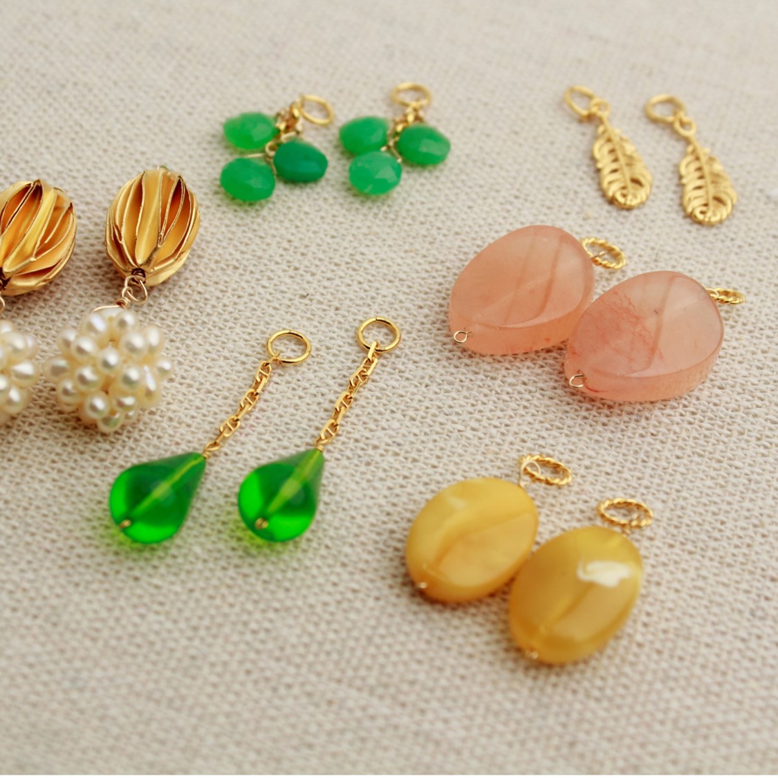 WATASHINO_mag's tweet photo. 【IROGAAL初のPOP UP SHOP】

阪神梅田本店 2F ビスポークサロンにて、POP-UP SHOPを開催させて頂くことになりました。

開催期間　2021/11/3（水）〜11/9（火）

パーソナルカラーに合わせたアクセサリーをご提案します！

https://t.co/MnW0fxJ0Ox

#IROGAAL #アクセサリー #パーソナルカラー https://t.co/i7u0en5N6E
