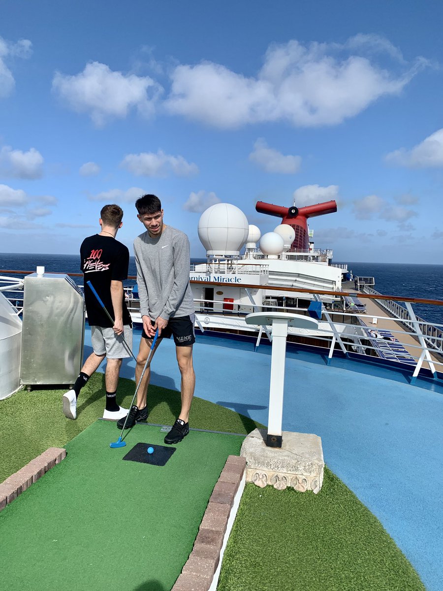 justintown27's tweet photo. Cruisin with the fellas https://t.co/HwDQGye6iV