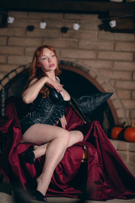 The baddest witch you know 😝 #halloween #soulstealer https://t.co/aLCSZGXeUd<a href="/tag/halloween"class="tags">#halloween</a><a href="/tag/soulstealer"class="tags">#soulstealer</a>