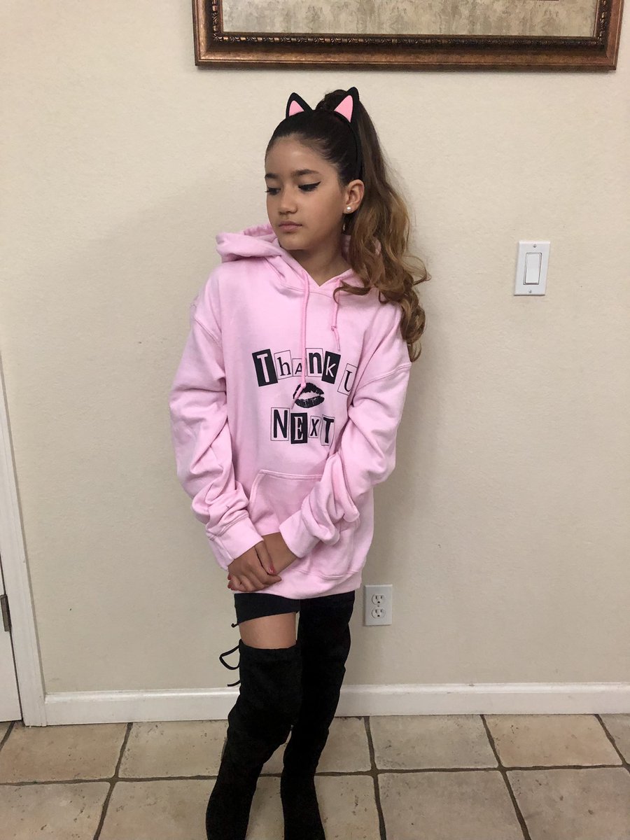 MsNavarroMath's tweet photo. My little Ariana https://t.co/vC2reKoGt3