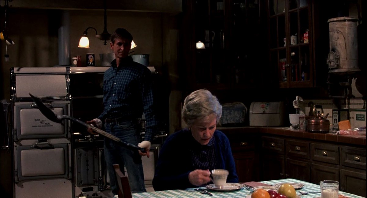 EverydayAFrame's tweet photo. Psycho II (1983) - Richard Franklin
Cinematographer: Dean Cundey https://t.co/SMF4BBrvbw