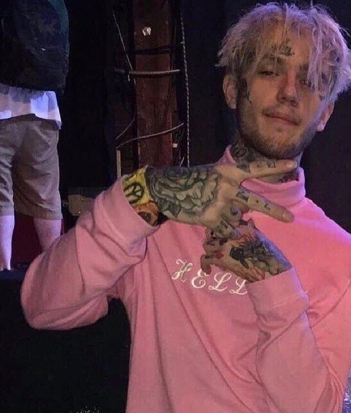 lilpeepcomfort's tweet photo. HAPPY BIRTHDAY PEEP, I LOVE U https://t.co/hy7RuL3nKD