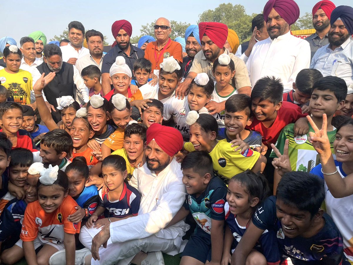 CHARANJITCHANNI's tweet photo. Smiles of these budding players are really refreshing and motivating for me  besides a source of inspiration and further energise me to work far more enthusiastically. https://t.co/ORuOR0fx3R