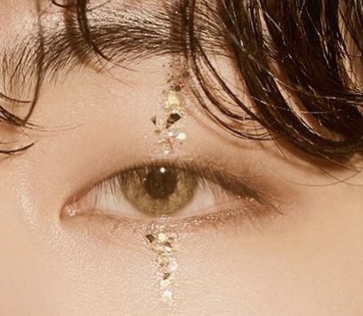 KimLineOwnsMe's tweet image. Flawless #FateReader #seasonsgreetings2022 @BTS_twt