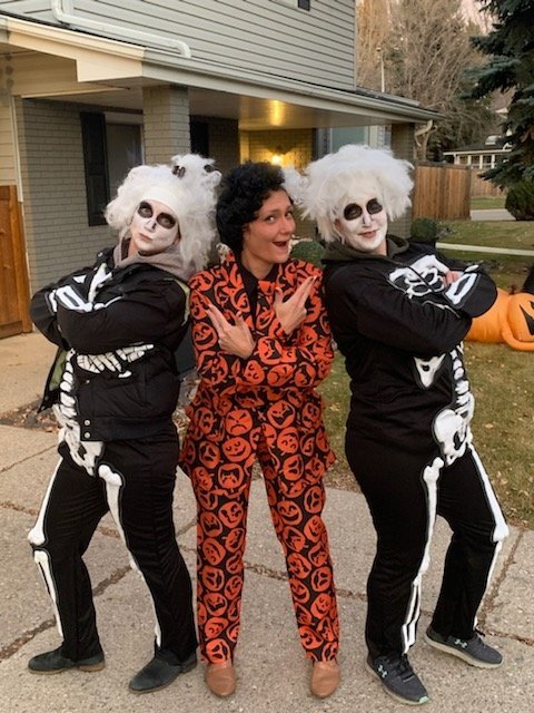 EmilyJaseckas's tweet photo. A very merry spooky to all
And to all a good night 
@tomhanks https://t.co/7dvD6DKj97