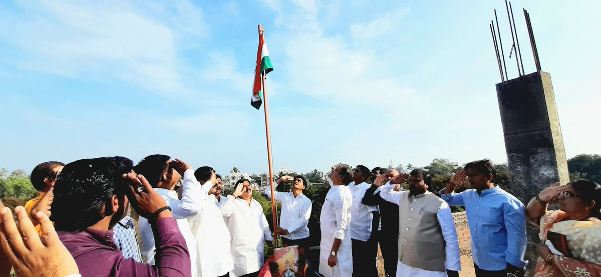 SMHBJP's tweet photo. ಸಮಸ್ತ ಜನತೆಗೆ ಕನ್ನಡ ರಾಜ್ಯೋತ್ಸವದ ಶುಭಾಶಯಗಳು.

#ಕನ್ನಡ_ರಾಜ್ಯೋತ್ಸವ | #kannadarajyotsava2021 

@BJP4Karnataka  @BJP4India https://t.co/V5wrEEeKyv
