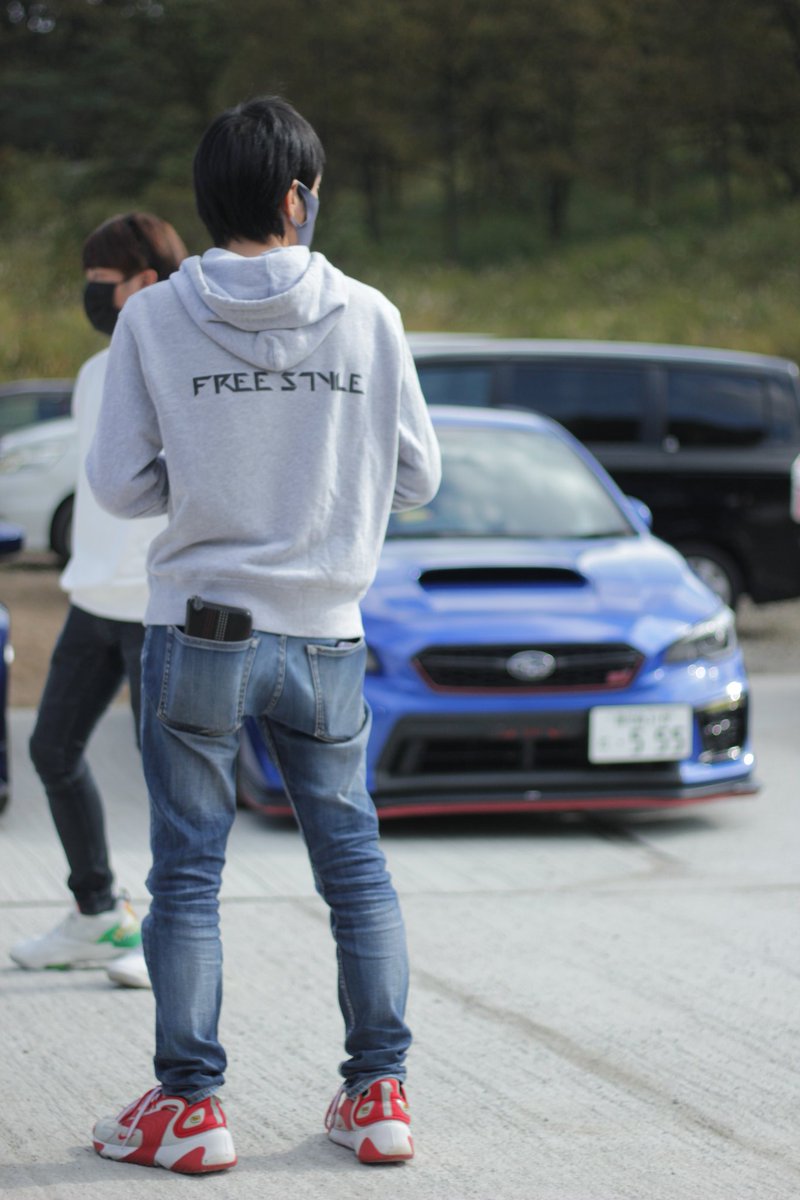 FREESTYLE86BRZ's tweet photo. どうも、定期的に筋トレをやる気になるものの決まって中断してるFREE STYLEの俺です。
10/31は暖かい天候に恵まれてのツーリングでした！抜群のコンディション👯馬肉食べて甘いもの食べて、阿蘇の紅葉の隙間を皆でドライブできて、よい１日でした！🏵️それじゃまったね～🏵️

#FREESTYLEツーリング https://t.co/j2lFhdIBiz