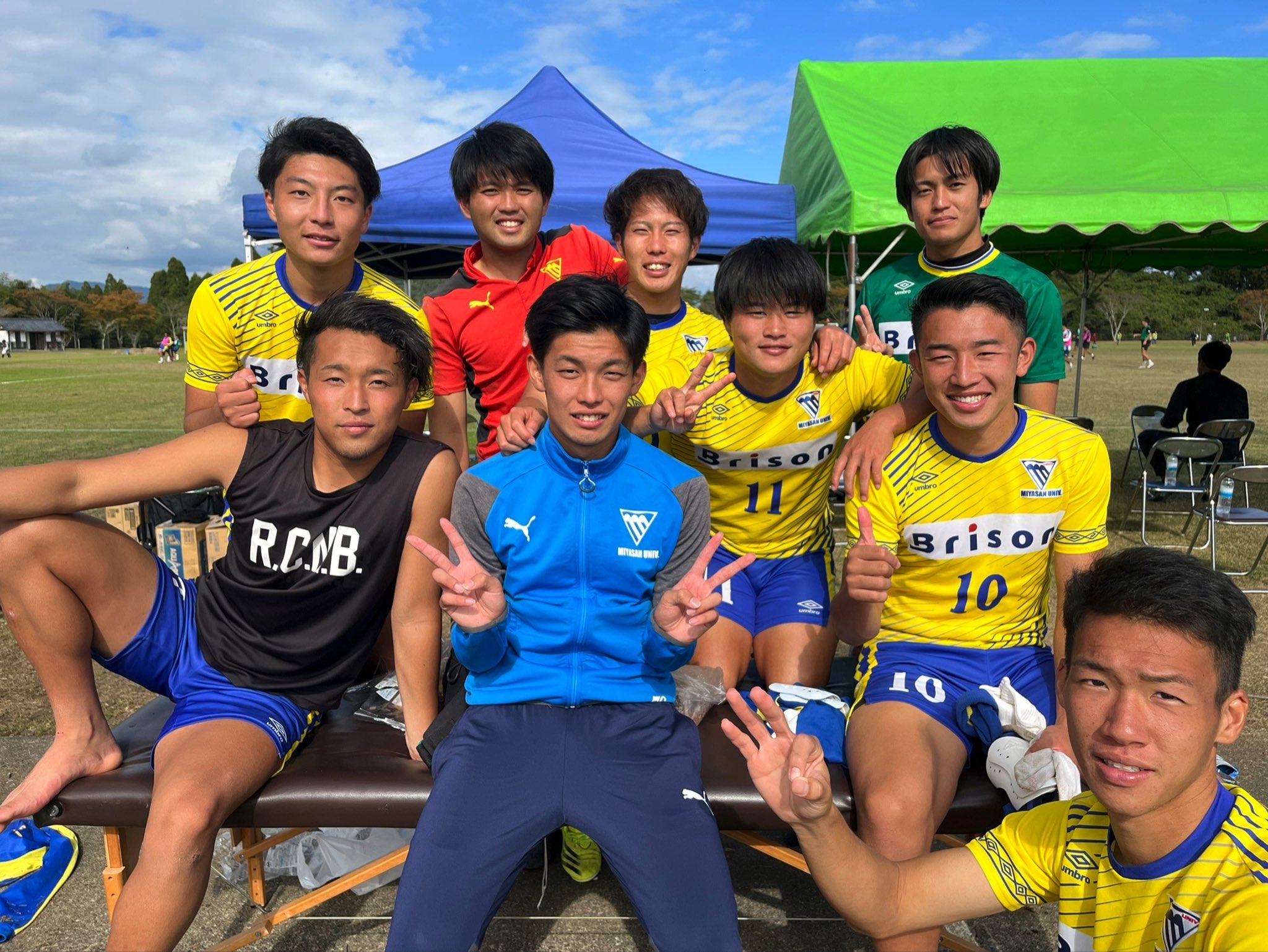宮崎産業経営大学サッカー部 全日本大学サッカー選手権大会 出場のお知らせ 昨日の結果をもちまして リーグ3位となりインカレ出場が決定しました たくさんの応援ありがとうございました 全国大会へ向けてまだまだ突っ走りたいと思います 応援