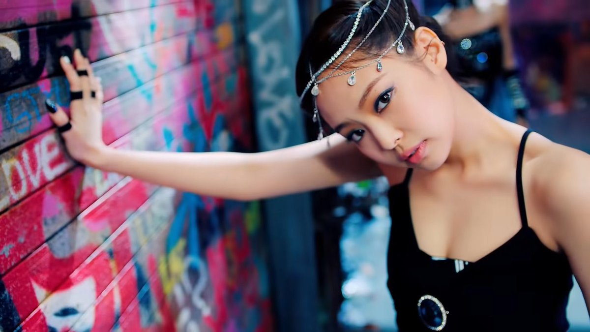 pinkprintgirls's tweet photo. PINKPRINT - KILL THIS LOVE M/V (Screencaps)
#SOLOSHOTS 📸
#PINKPRINT_COMEBACK https://t.co/cG9Cm1zzBe