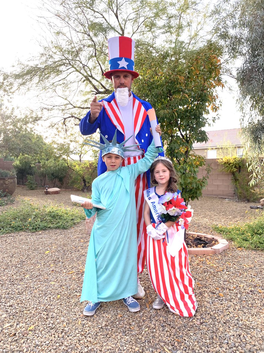 VanderhookCory's tweet image. Happy Halloween America🎃🇺🇸