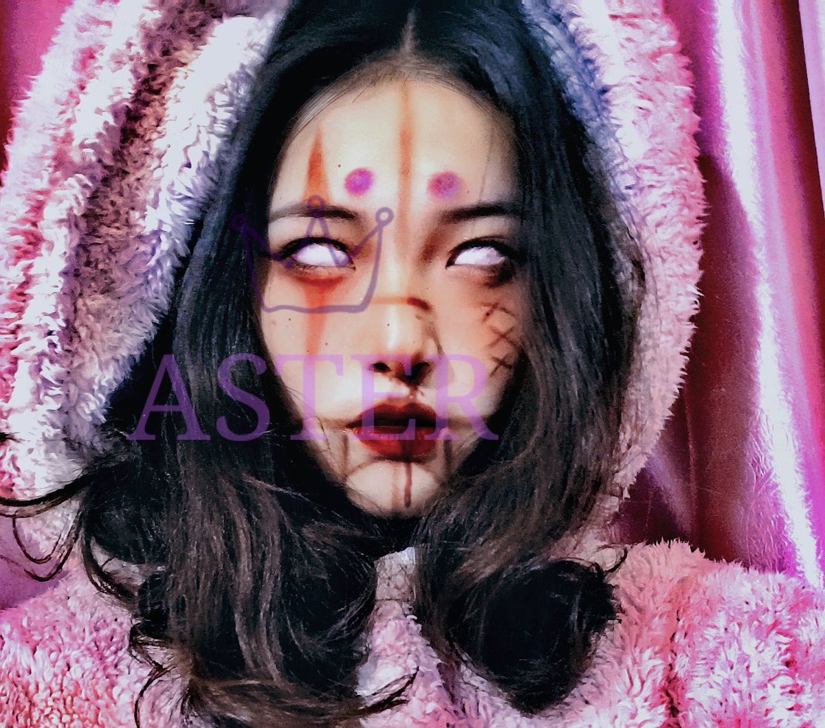 Aster201314's tweet photo. 迟到的万圣节🎃 https://t.co/1KZczb3UqL
