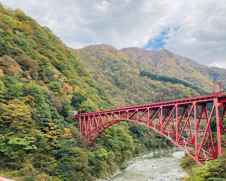 22年黒部峡谷トロッコ電車 紅葉 見頃 おすすめ紅葉スポット 旅兵衛ブログ