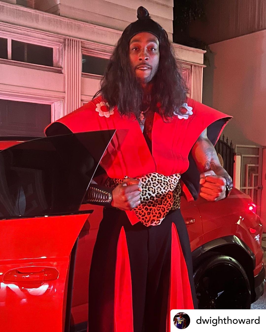THE LAST DRAGON TRIBUTE on X: "Anybody see @DwightHoward's Halloween costume? #shonuff https://t.co/rgShbWzGrb" / X