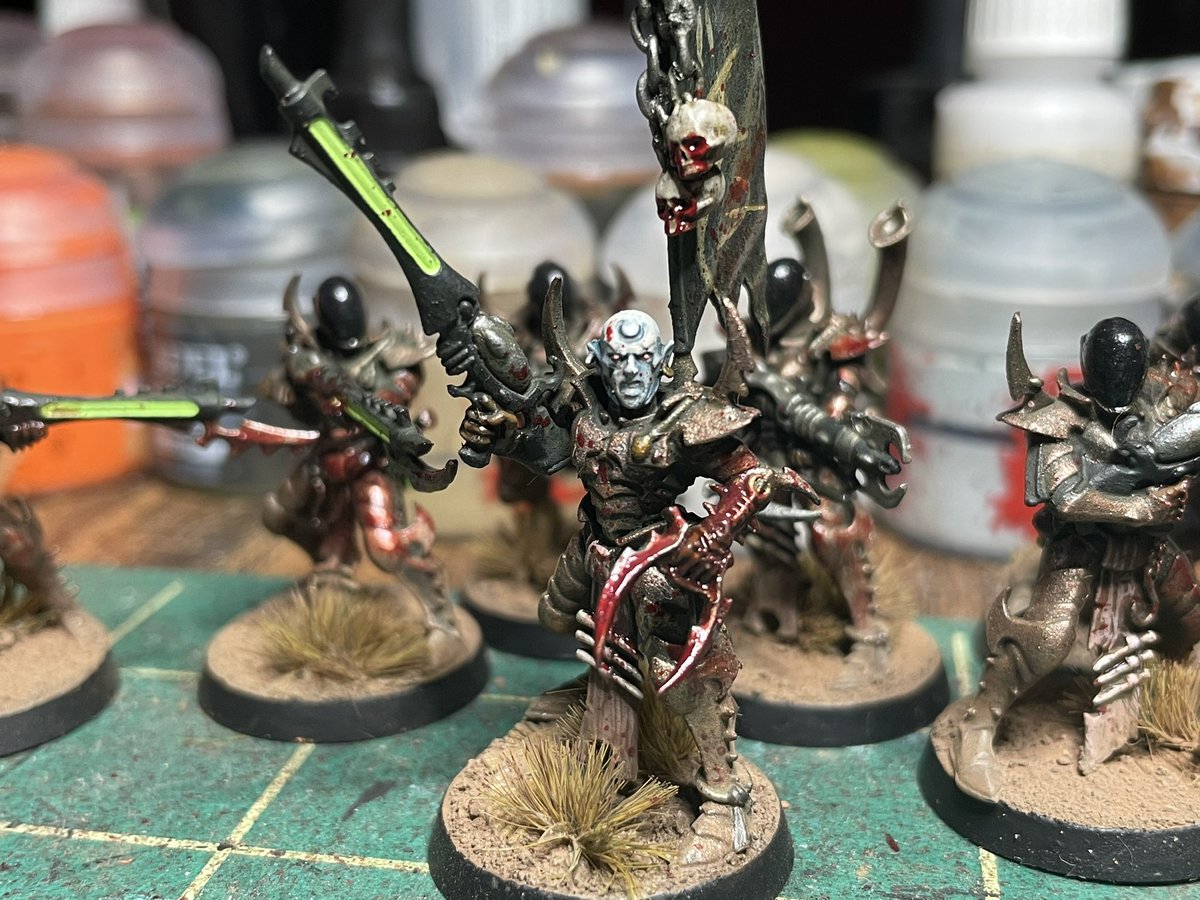 ZaneRussell66's tweet photo. Did some touch ups to the Sybarites face! #WarhammerCommunity #paintingwarhammer #drukhari #kabalitetrueborn #kabalite https://t.co/1xA8JOntnR