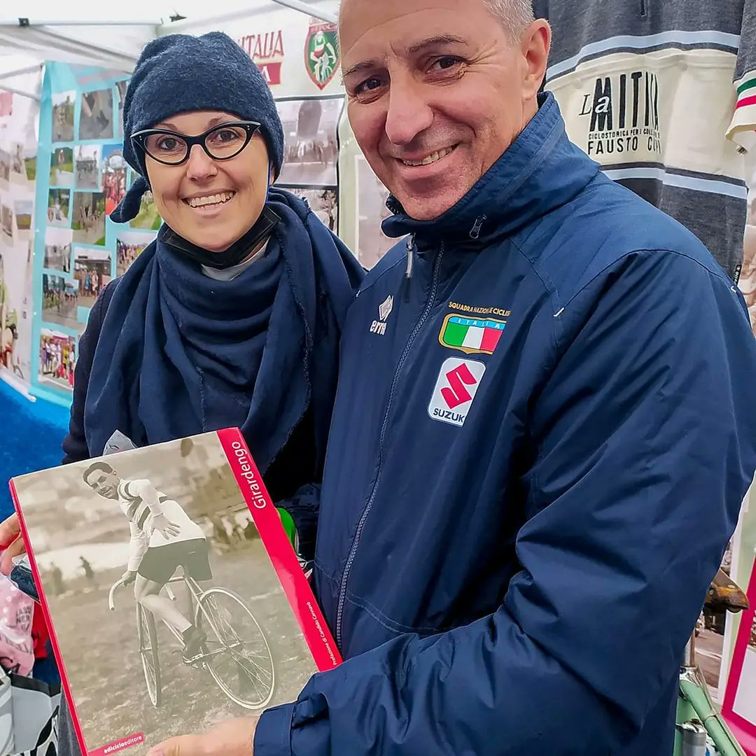 Premiazioni Giro d'Italia d'epoca 2021... Velodromo Maspes Vigorelli...una giornata con tanti appassionati e amanti della bici d'epoca...grazie Presidente @cordianodagnoni per averci onorato della tua presenza!! @giroditaliadepoca @federciclismo