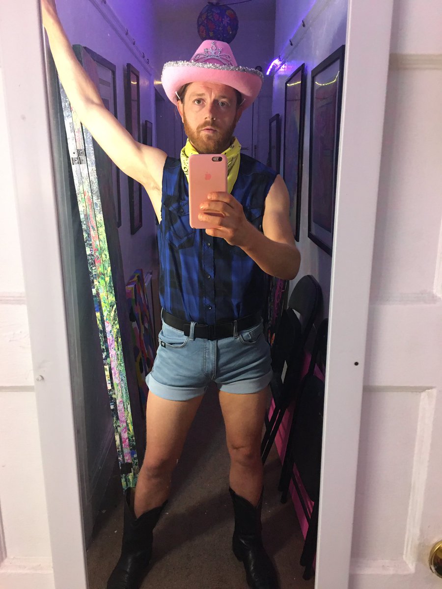 epps5240's tweet photo. HAPPY HEAUX-OWEEN from the Castro🌈!!! Hope everyone’s having a really fun and sexxxy Halloween weekend🎃😈😇 #SanFrancisco #Castro #Halloween #Heaux #FolsomDevil #MascCowboy😂 https://t.co/uJFEPmLp0F