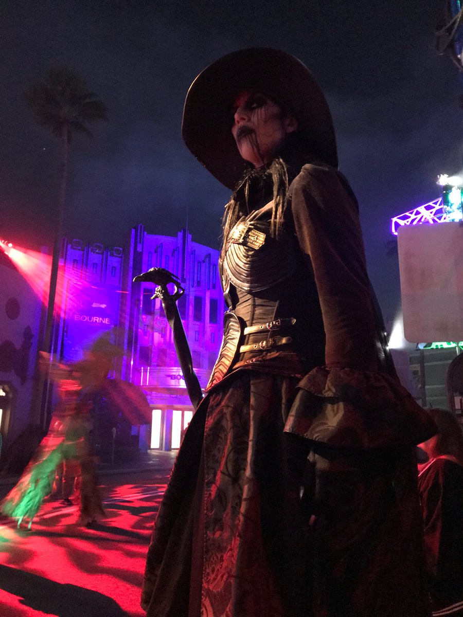 WerewolfExec's tweet photo. Wicked. #Hacktion #HHN30 https://t.co/DYWWf4Yx3w