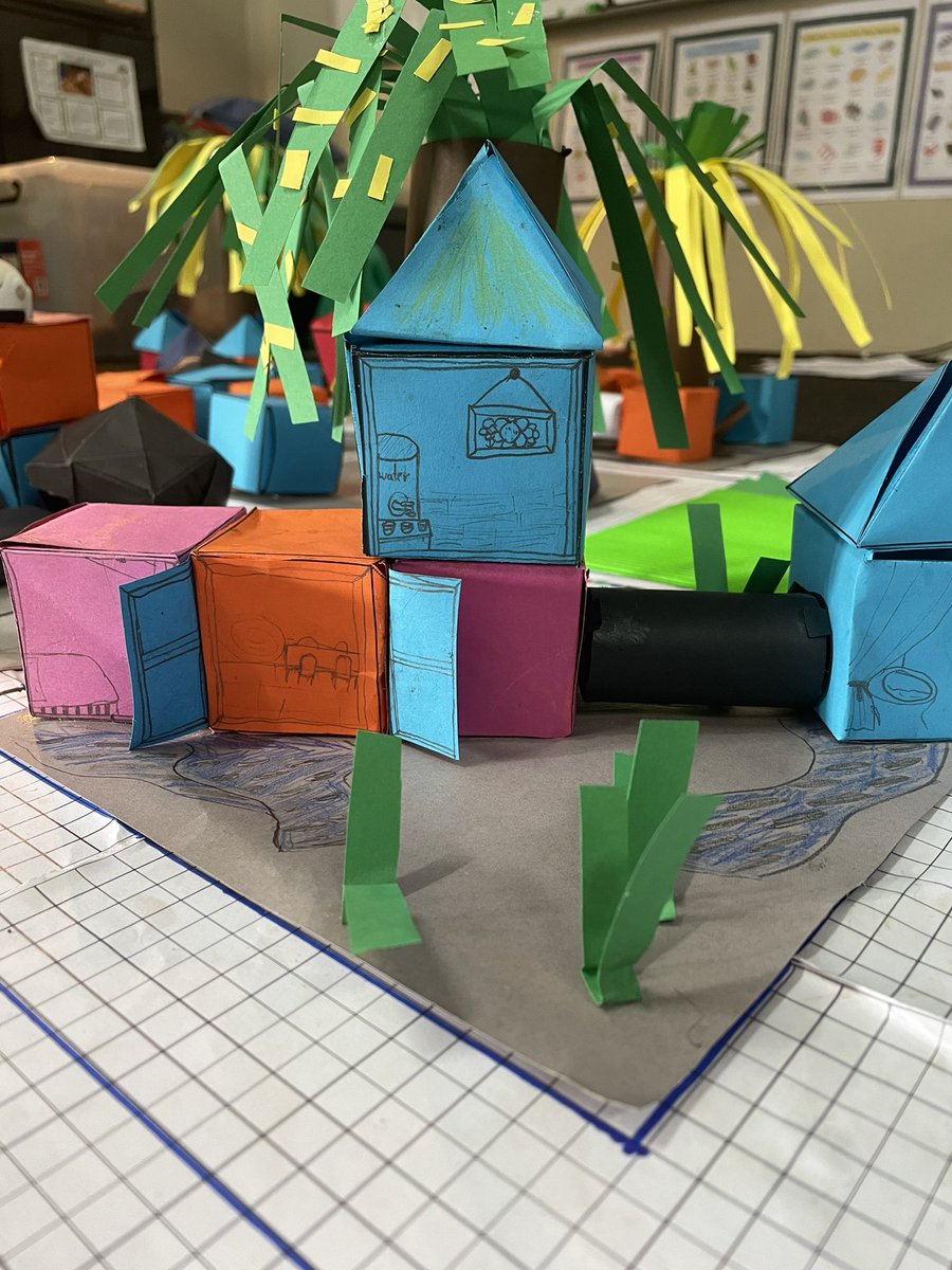 iMerinet's tweet photo. This looks like the original design. Love this so much. #STEMinTheWorld #TheNatureSchoolpmq https://t.co/HwgetevXxK