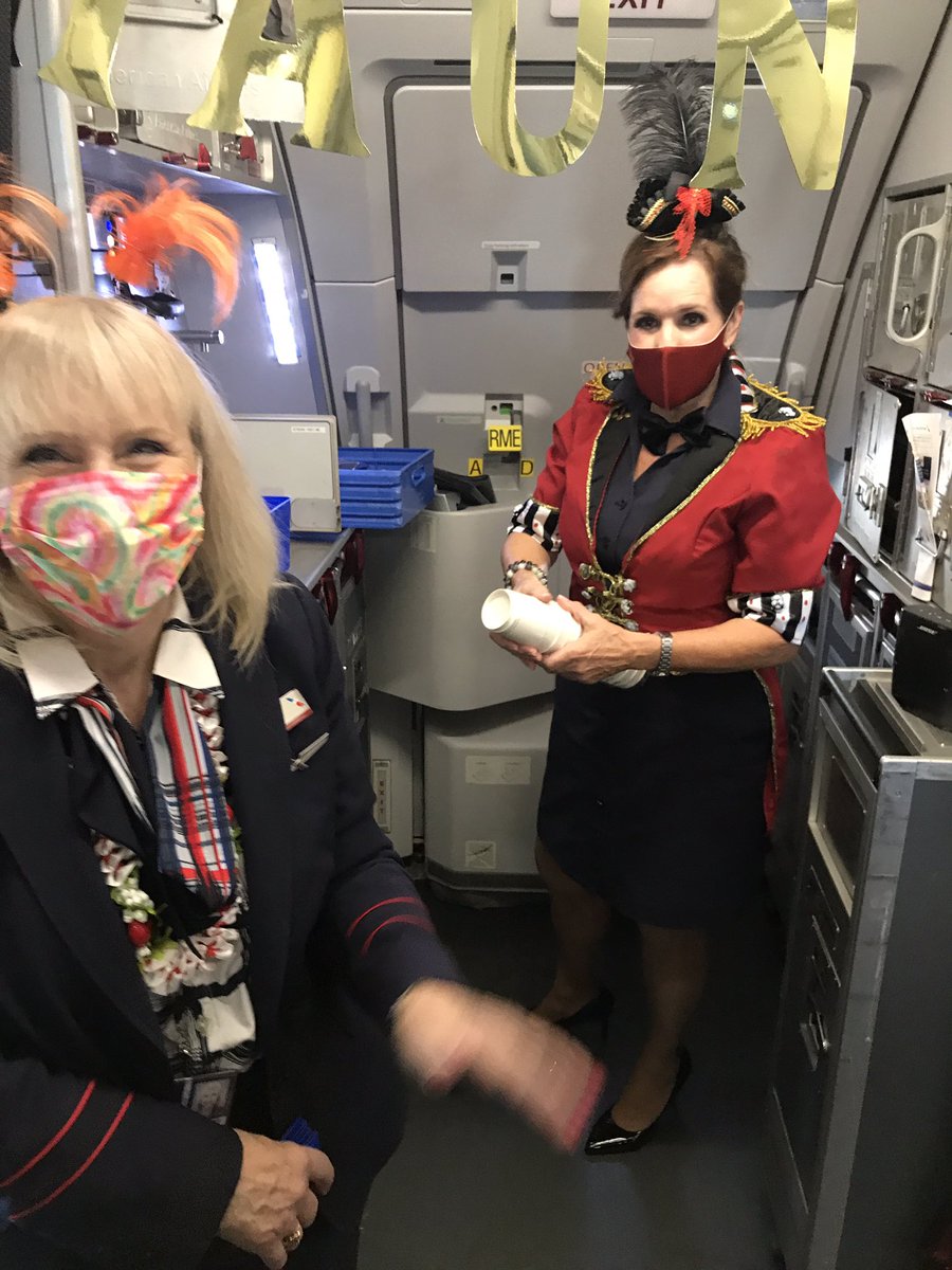 marknpok's tweet photo. Nice job @americanair flight 14 flight attendants and @flyLAXairport ground staff getting into the spirit of Halloween! https://t.co/s9LS79F41r