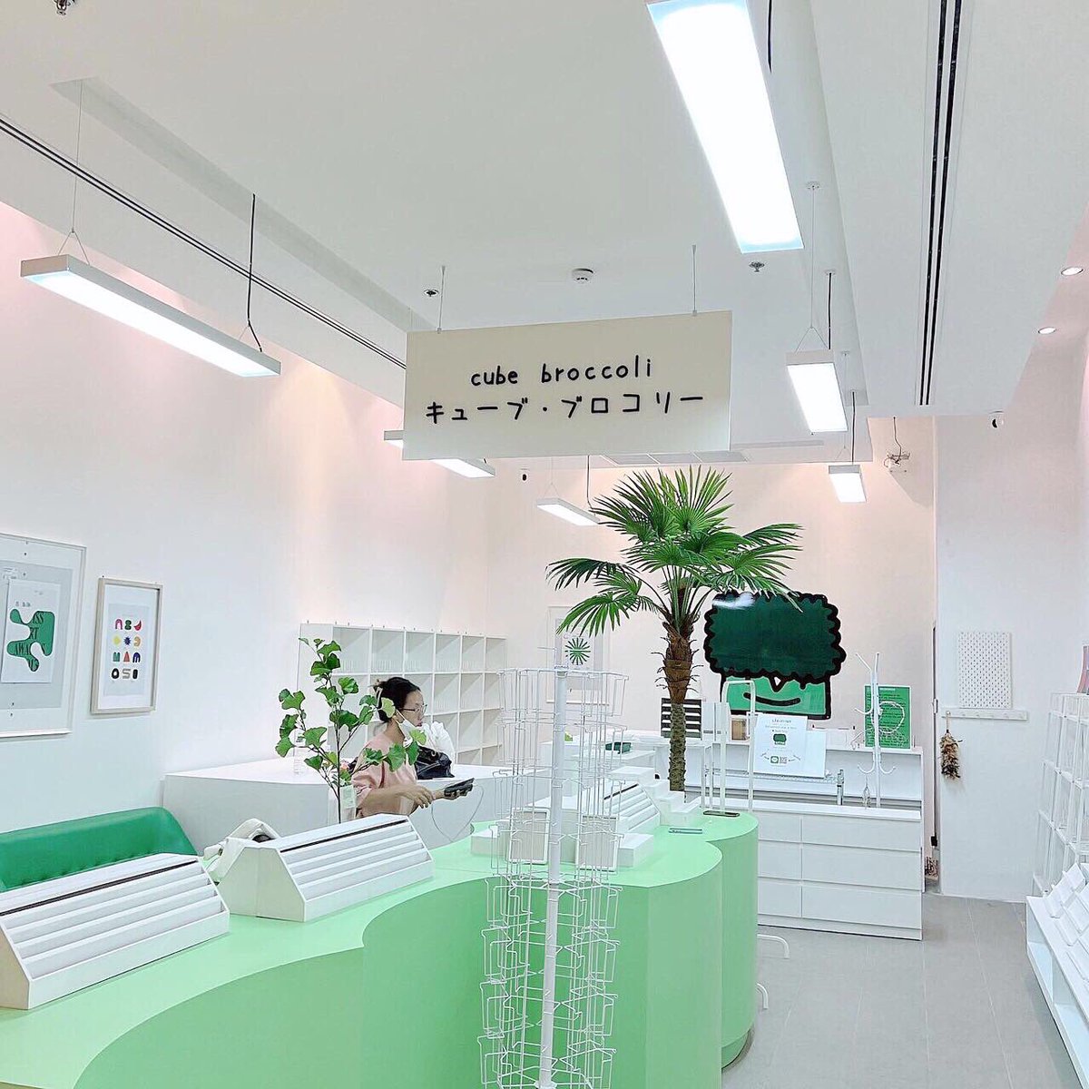 brownbe27190275's tweet photo. เปิดพรุ่งนี้จ้า @cubebroccoli 🥦 สาขาน้องใหม่ล่าสุด เซ็นทรัลโคราชชั้น 1 ฝั่งเดียวกับ Uniqlo #รับสมัครฝากขายสินค้า #carrotklomklom มายกระดับผลงานการออกแบบของคนไทยให้ไปไกลมากยิ่งขึ้น กับ บริษัท แครอท กลม กลม 🌴🌴🥕🥕
#reviewkorat #รีวิวโคราช #เมืองย่าโม #cubebroccoli https://t.co/x0gMmov9Zr