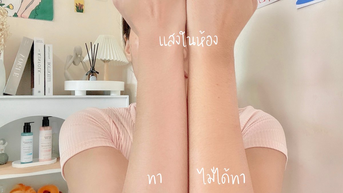 WiJupiter's tweet photo. ความผิวผ่องยกให้บูสเตอร์ผิว + ตัวโทนอัพผิวของPINE NINE นี่ลองทาทั้งให้ดูเลยทั้งแสงในห้องและแสงแดด  ของเค้าทาง่ายซึมไว ลงเป็นตัวบูสเตอร์ก่อนแล้วทาโทนอัพต่อ ตอนแรกแอบกังวลว่าจะติดขนแขนมั้ย😂 แต่ไม่ติดเลย ทาง่ายเนียนไปกับผิว ใครจะทาไปคาเฟ่ ไปถ่ายรูปคือแนะนำ ผิวใสเล่นแสงมาก✨💖💙 https://t.co/tpbPtuZJx8