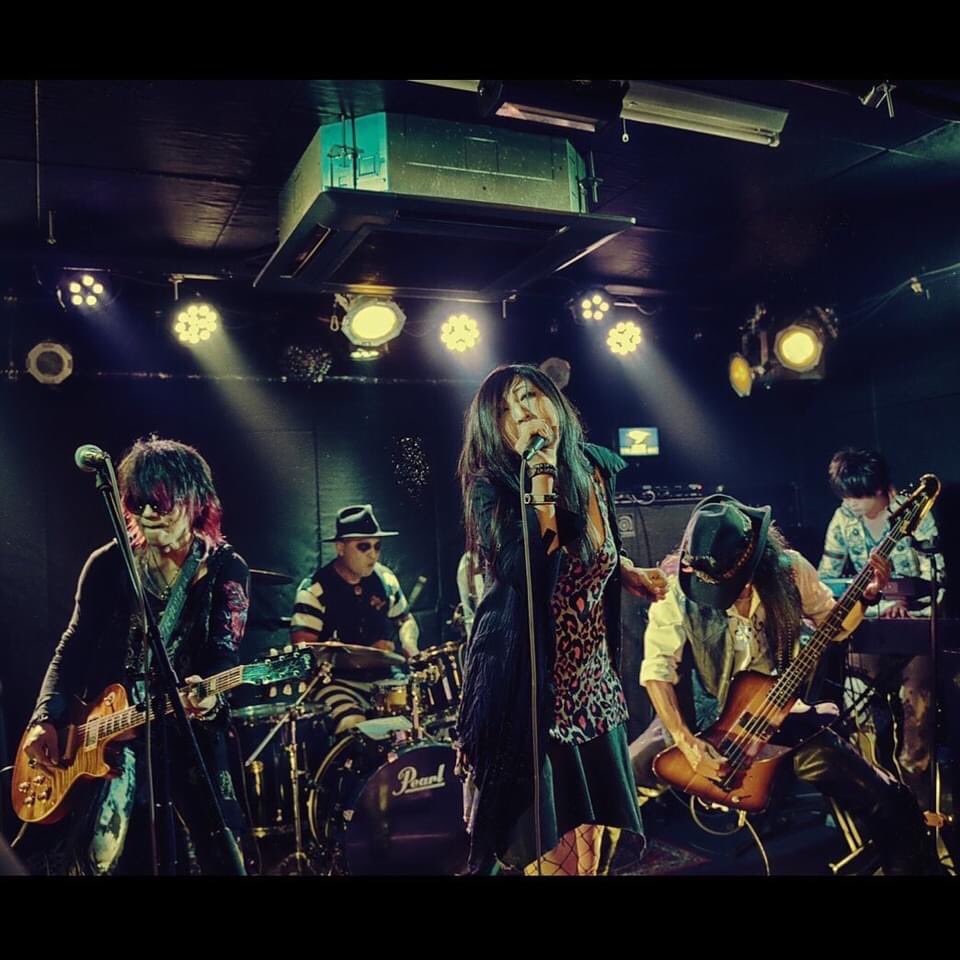 tomas69b's tweet image. 10月はドラム🥁人生的にも
最高に貴重で素敵なひと月だったな~♪
Black Marketはもちろん
&quot;Selecters&quot;
&quot;NITROX&quot;
&quot;SEVENTH feat.9th&quot;
関わらせてくれた皆様には
本当に感謝感謝ですm(_ _)m⤵︎⚡️
ありがとうございました~
てかwしばらく勘弁してくれ~💦
#thomasthunder⚡️ #thundersupport🥁